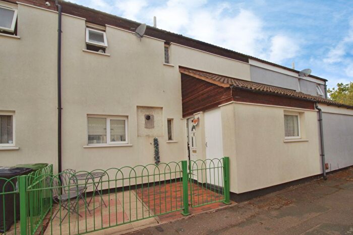 3 Bedroom End Of Terrace House For Sale In Crabtree, Peterborough, Cambridgeshire, PE4