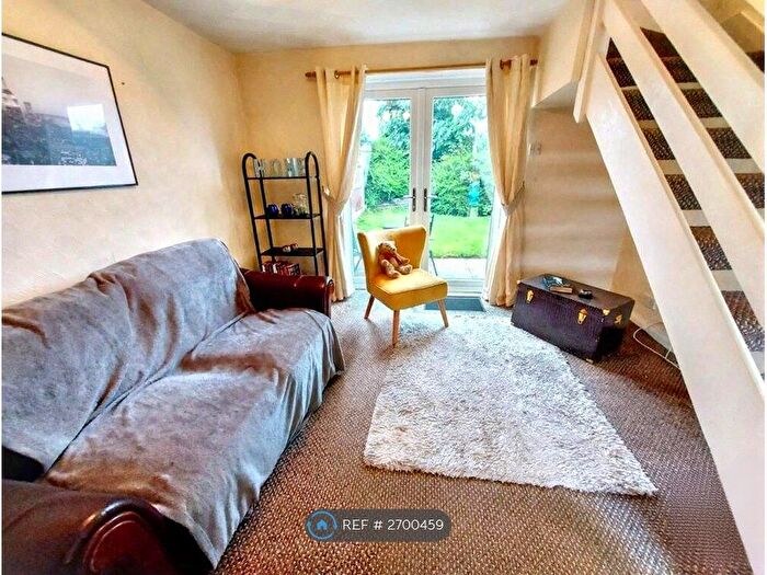 1 Bedroom Terraced House To Rent In Ravenwood, Oldham, OL9