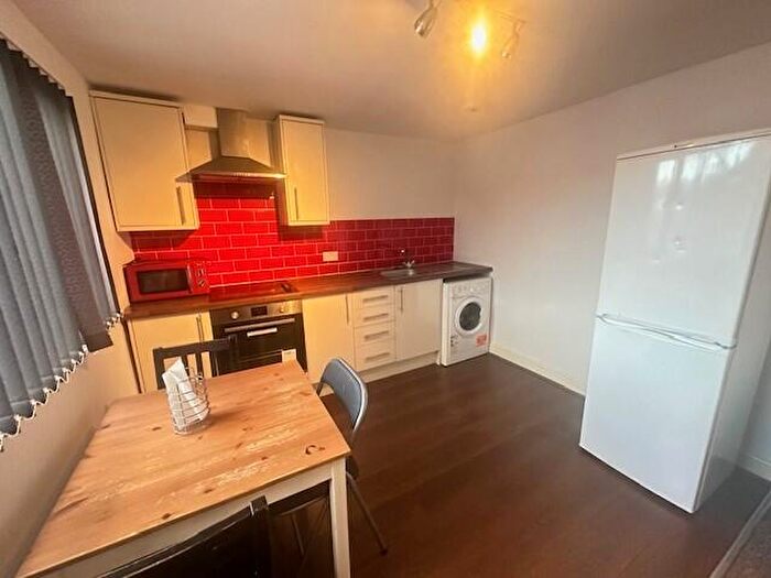 1 Bedroom Flat To Rent In Tatmarsh House Gladstone Avenue, Loughborough, LE11