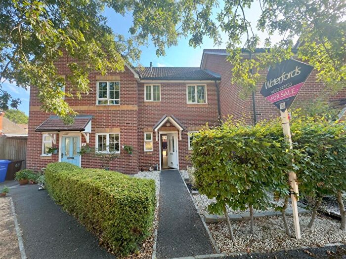 2 Bedroom Terraced House For Sale In Silver Birch Way, Farnborough, GU14