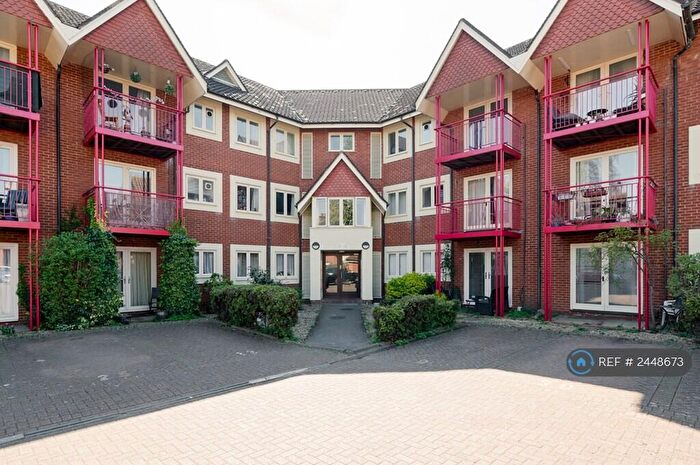 1 Bedroom Flat To Rent In Olivier Court, Bedford, MK40
