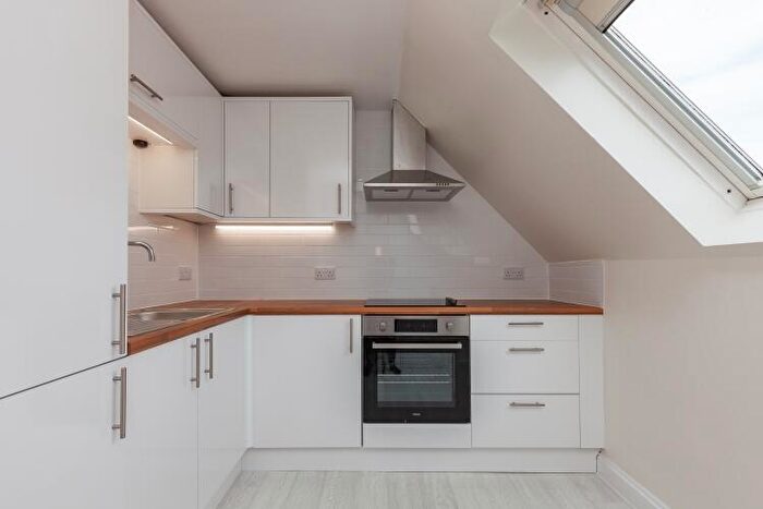 2 Bedroom Apartment To Rent In Victoria Place, Banbury, OX16