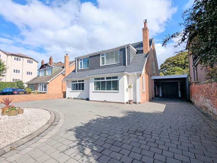 4 Bedroom Detached House To Rent In Golf Open - Bickerton Road, Birkdale - Sleeps, PR8