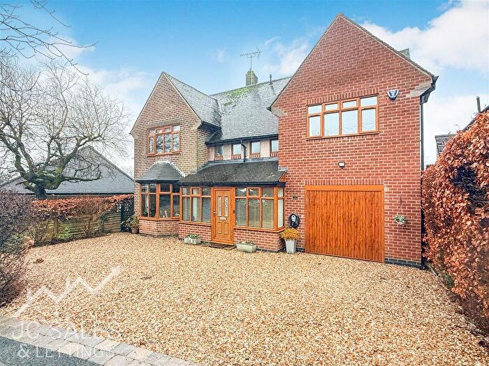 4 Bedroom Detached House For Sale In Heather Lea Avenue, Sheffield, S17