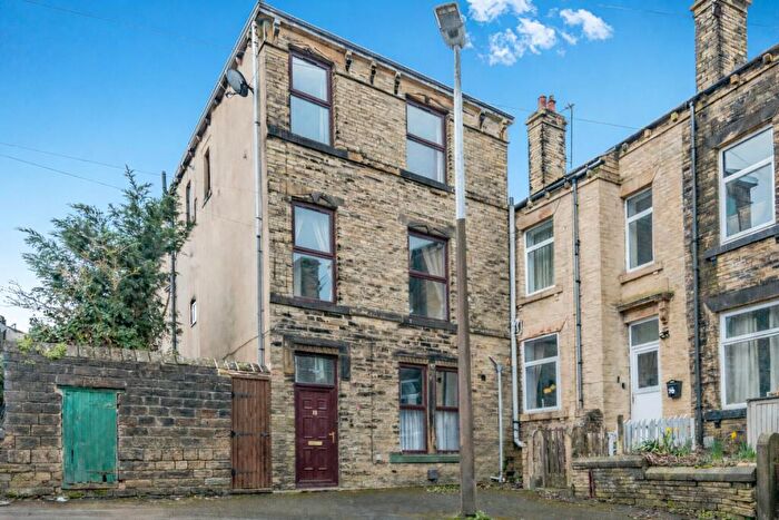2 Bedroom Terraced House For Sale In High Street, Cleckheaton, West Yorkshire, BD19