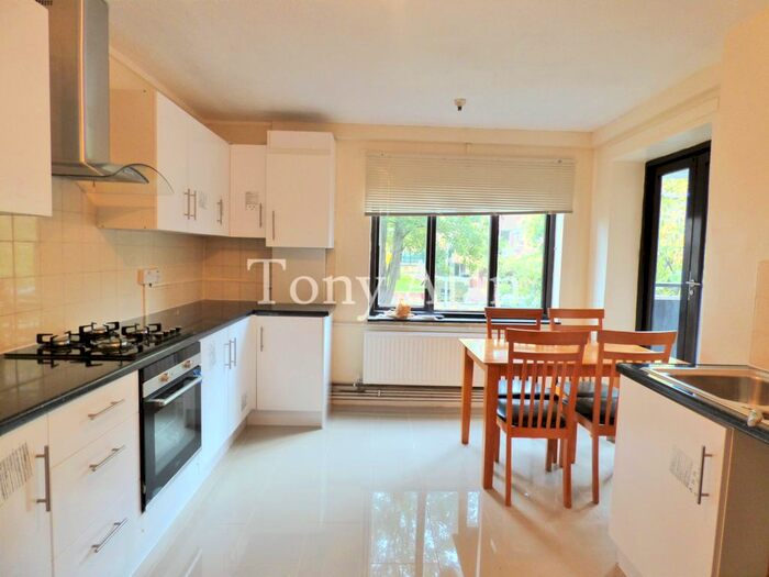 4 Bedroom Flat To Rent In Dalmeny Avenue, London, N7