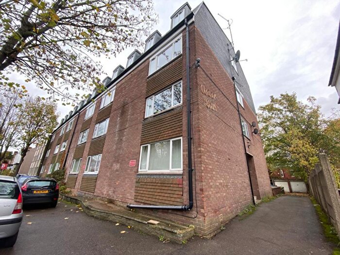 Studio To Rent In Ventnor Court, Wostenholm Road, Sheffield, S7