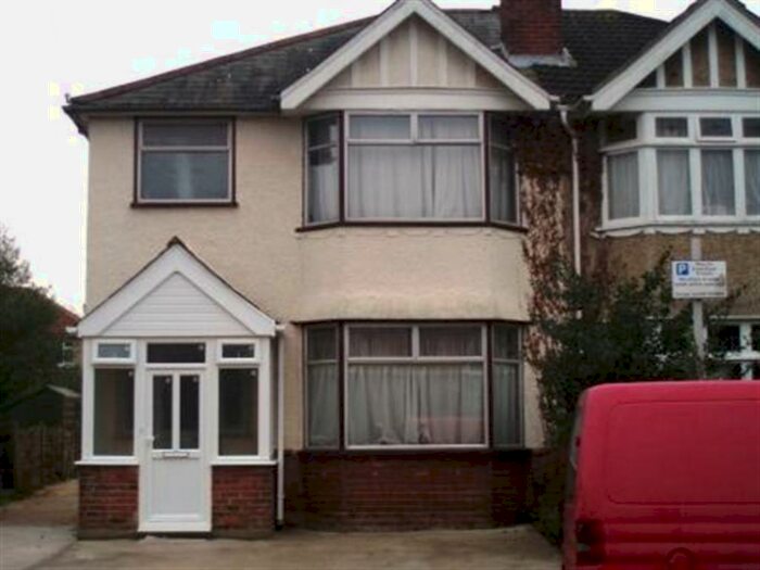 5 Bedroom House To Rent In Sirdar Road, Portswood, Southampton, SO17