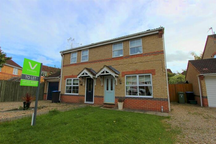 3 Bedroom Semi-Detached House To Rent In Raddive Close, Newton Aycliffe DL5