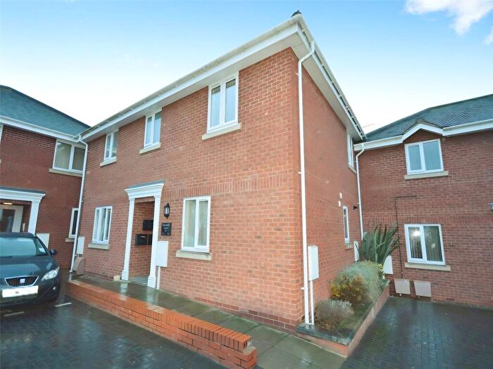 1 Bedroom Flat To Rent In Camp Hill Road, Nuneaton, Warwickshire, CV10