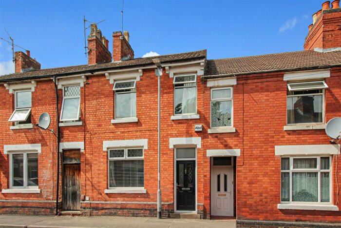 3 Bedroom Terraced House To Rent In , Princes Street, Kettering, NN16