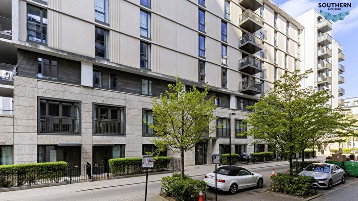 2 Bedroom Flat For Sale In Festive Mansions, Napa Close, London, E20