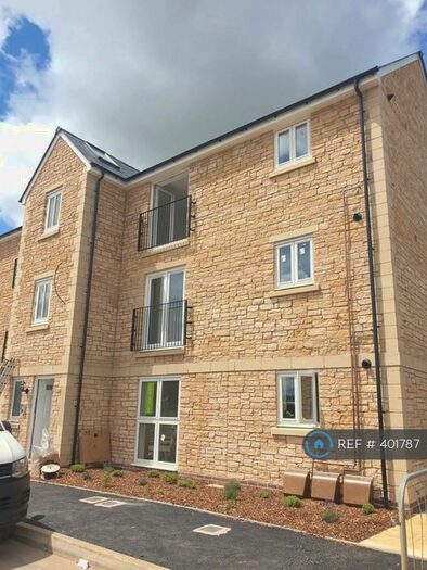 2 Bedroom Flat To Rent In Battens Drive, Sherborne, DT9