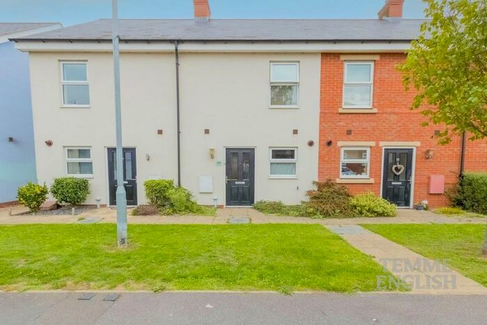 2 Bedroom Semi-Detached House To Rent In Port Lane, Colchester, CO1