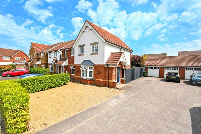 3 Bedroom End Of Terrace House For Sale In Solomons Close, Eastbourne, BN23