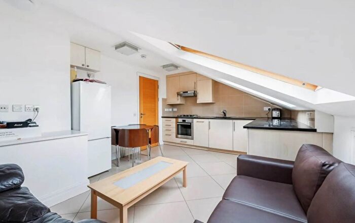 1 Bedroom Flat To Rent In Grange Park, London, W5