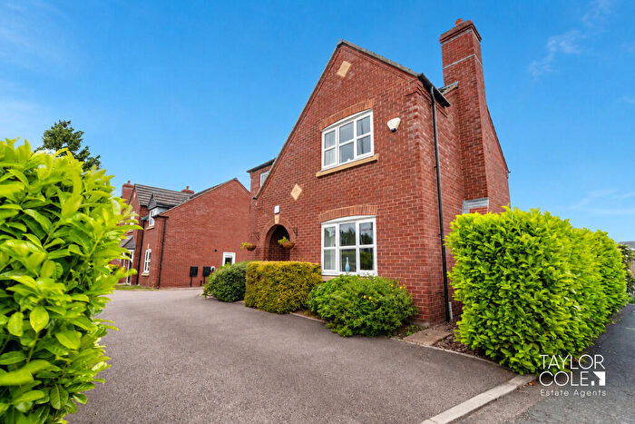 4 Bedroom Detached House For Sale In Tamworth Road, Two Gates, B77