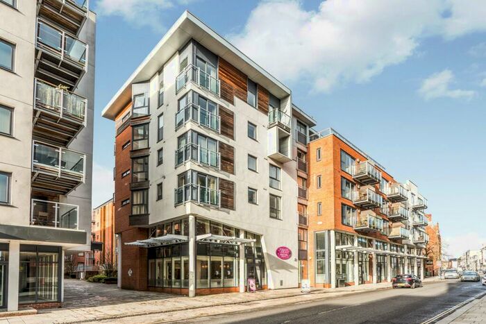 Apartment To Rent In Kimber House, High Street, Southampton, SO14