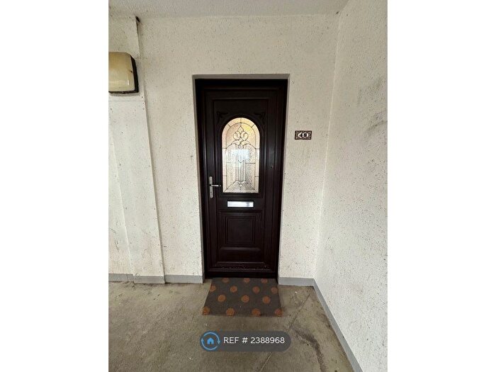 3 Bedroom Flat To Rent In Carnoustie Crescent, East Kilbride, G75