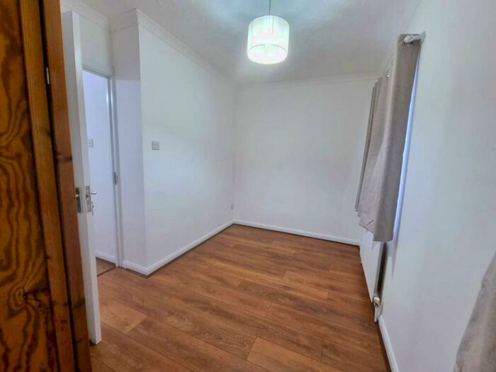2 Bedroom Terraced House To Rent In Widgeon Close, London, E16