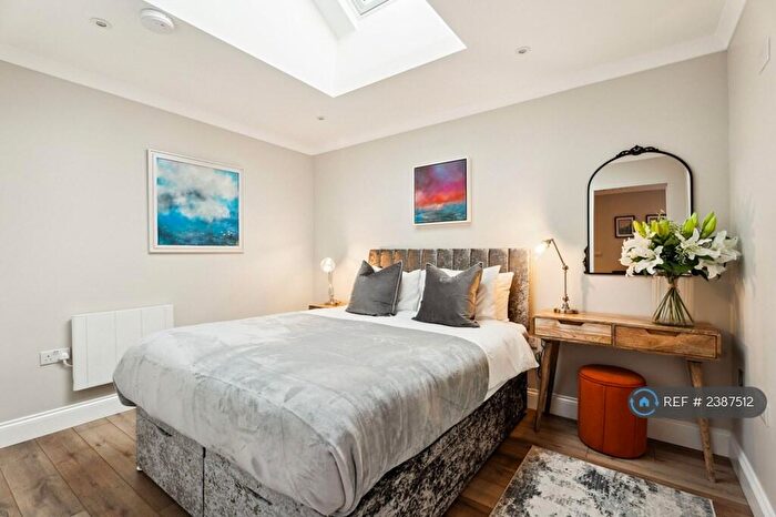 1 Bedroom Flat To Rent In Swiss Farm, Henley-On-Thames, RG9