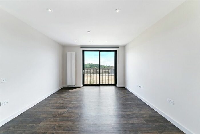 Studio To Rent In Tillermans Court, Grenan Square, Greenford, UB6