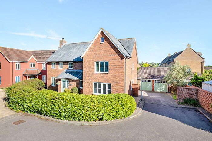 5 Bedroom Detached House For Sale In Brookfield Way, Lower Cambourne, CB23