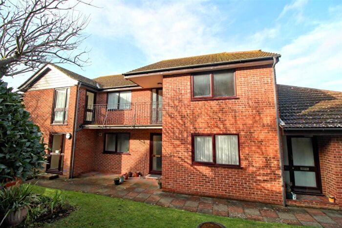 1 Bedroom Flat For Sale In Stafford Road, Seaford, BN25