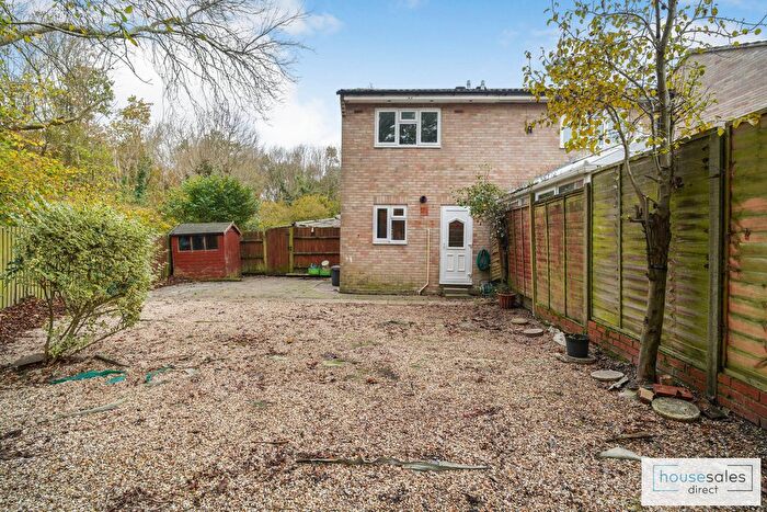 2 Bedroom Semi-Detached House For Sale In Blackthorn Close Pennington, Lymington, SO41
