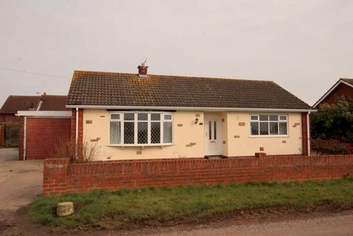2 Bedroom Bungalow To Rent In Back Lane South, Wheldrake, York, YO19