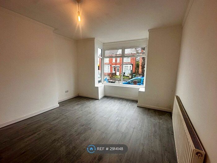 3 Bedroom End Terrace House To Rent In Brays Lane, Coventry, CV2