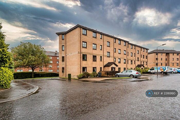 2 Bedroom Flat To Rent In Stock Avenue, Paisley, PA2
