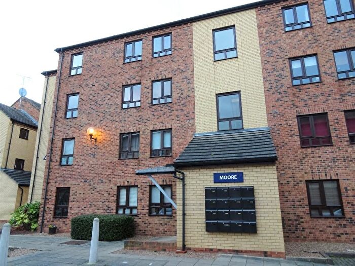 2 Bedroom Flat To Rent In Woodlands Village, Wakefield, WF1