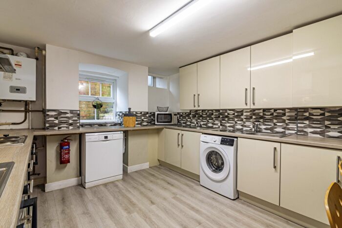 8 Bedroom Terraced House To Rent In Yarborough Road, LN1