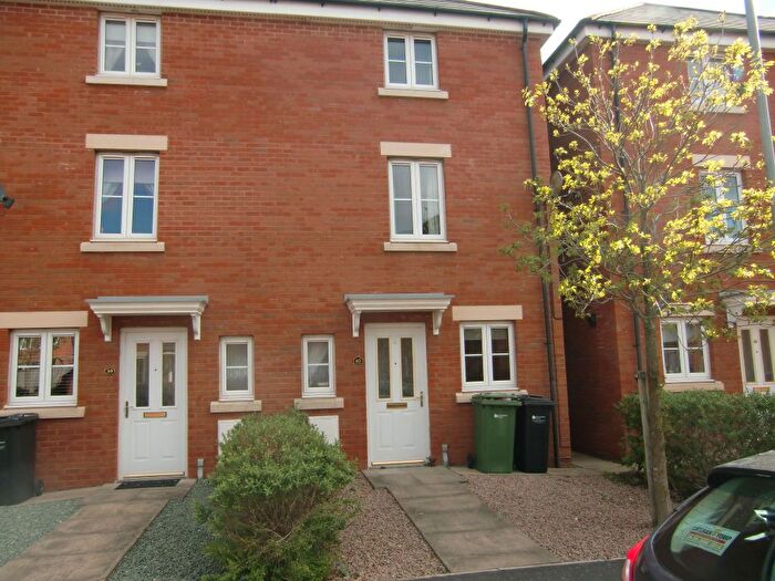 4 Bedroom Semi-Detached House For Sale In Staddlestone Circle, Hereford, HR2