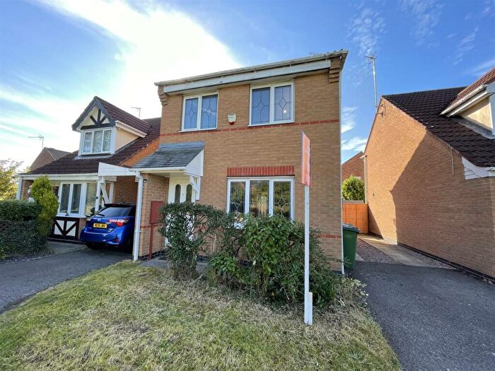 3 Bedroom Semi-Detached House To Rent In Murby Way, Braunstone, Leicester, LE3