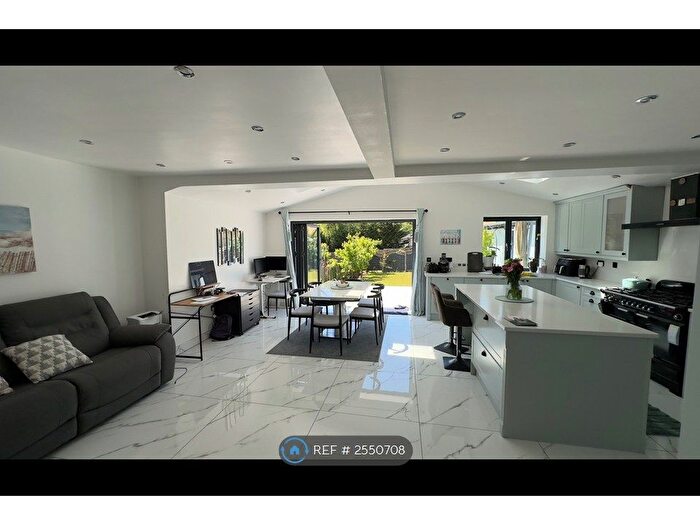 5 Bedroom Semi-Detached House To Rent In Waverley Road, Harrow, HA2