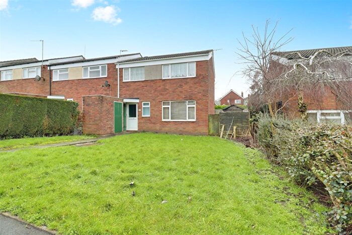 3 Bedroom End Of Terrace House For Sale In Queens Gardens, Talke Pits, Stoke-On-Trent, ST7