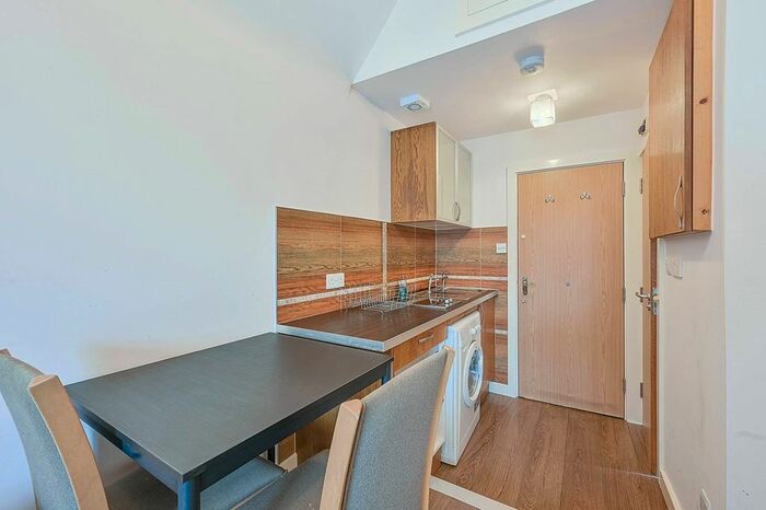 Studio To Rent In Winchester Street, South Acton, London, W3