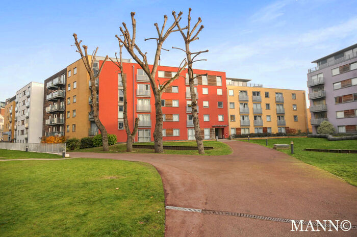 2 Bedroom Apartment To Rent In Oregon Building, Deals Gateway, Deptford Bridge, SE13