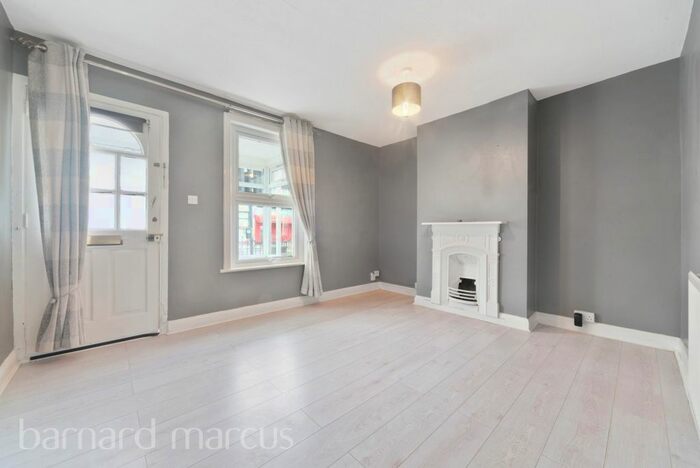 2 Bedroom Property To Rent In Chessington Road, Ewell, Epsom, KT19