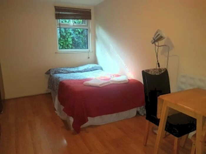 1 Bedroom House To Rent In Anson Road, London, NW2