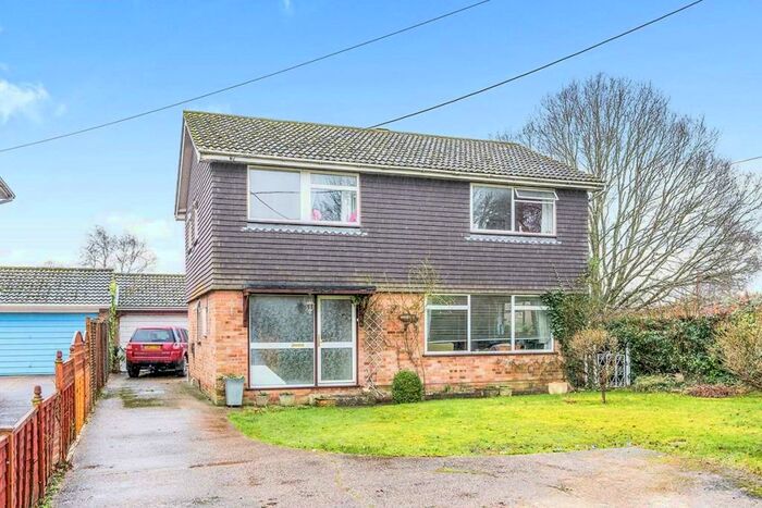 4 Bedroom Detached House To Rent In Cooks Lane, Calmore, Southampton, SO40