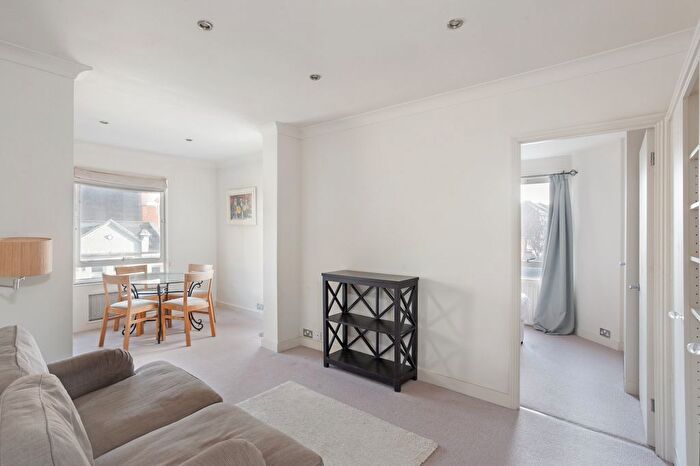 1 Bedroom Flat To Rent In New Kings Road, London, SW6