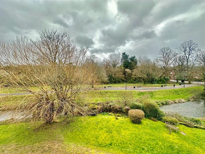 1 Bedroom Retirement Property For Sale In South Street, Farnham, GU9