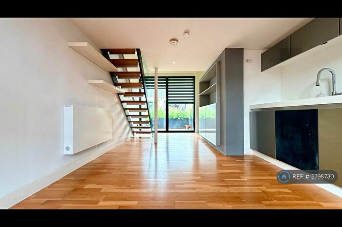 2 Bedroom Terraced House To Rent In Ash St, Salford, M6