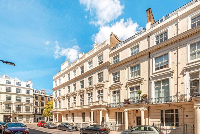 1 Bedroom Flat To Rent In Devonshire Terrace, Bayswater, London, W2