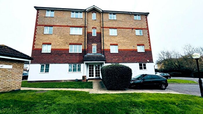 2 Bedroom Apartment To Rent In The Maltings, Romford., RM1