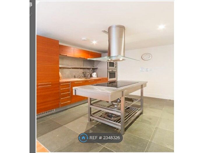 1 Bedroom Flat To Rent In Long Lane, London, SE1