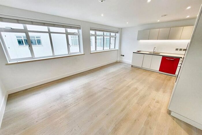 1 Bedroom Flat To Rent In Post Office Road, Bournemouth, BH1